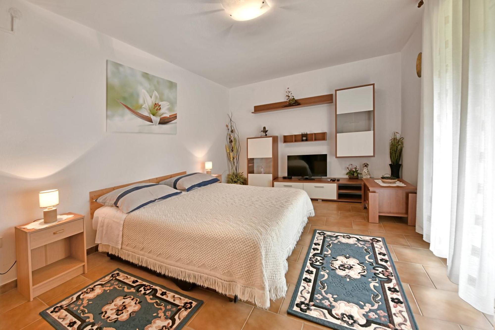Apartment Slavica Vrvari 波雷奇 客房 照片
