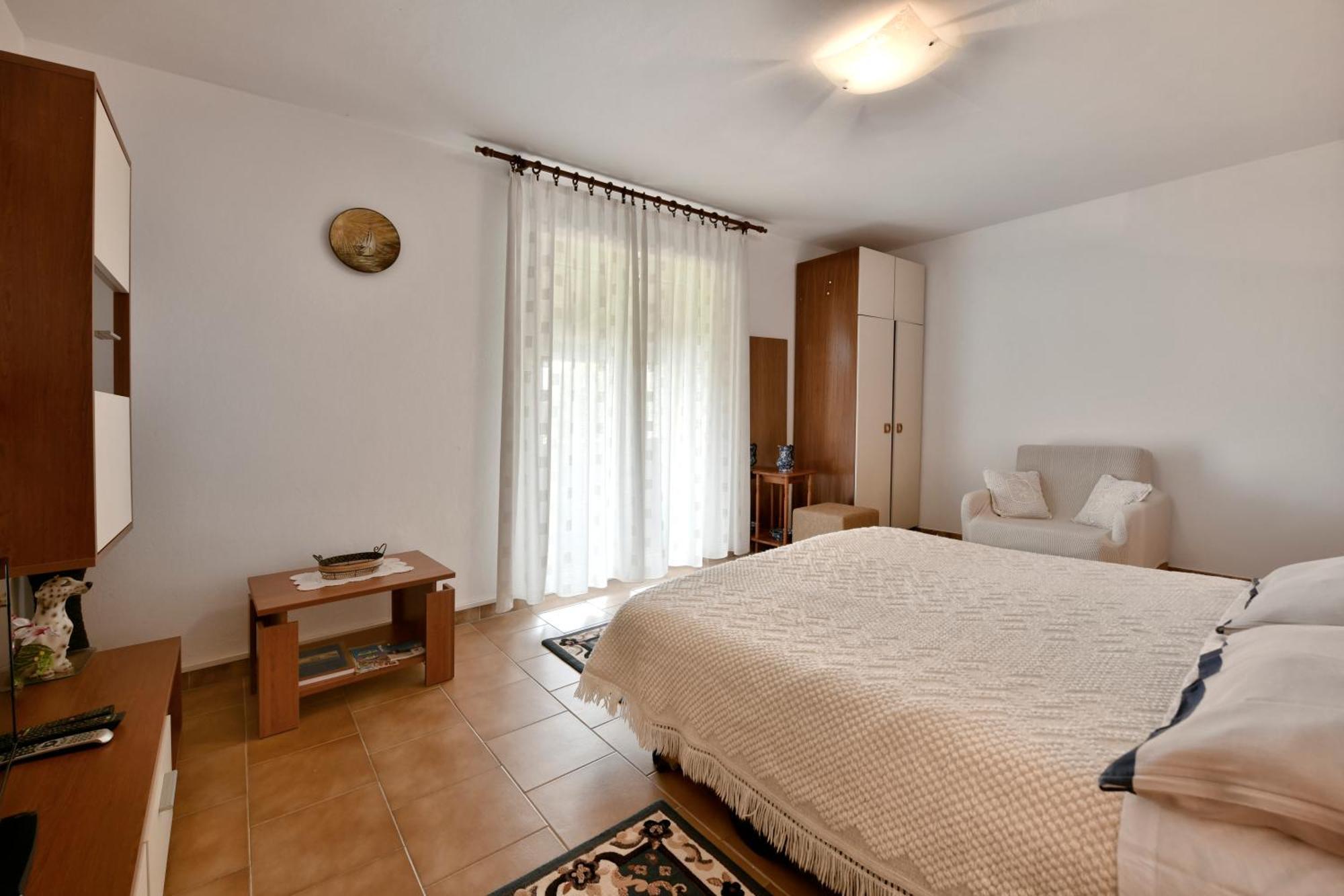 Apartment Slavica Vrvari 波雷奇 客房 照片