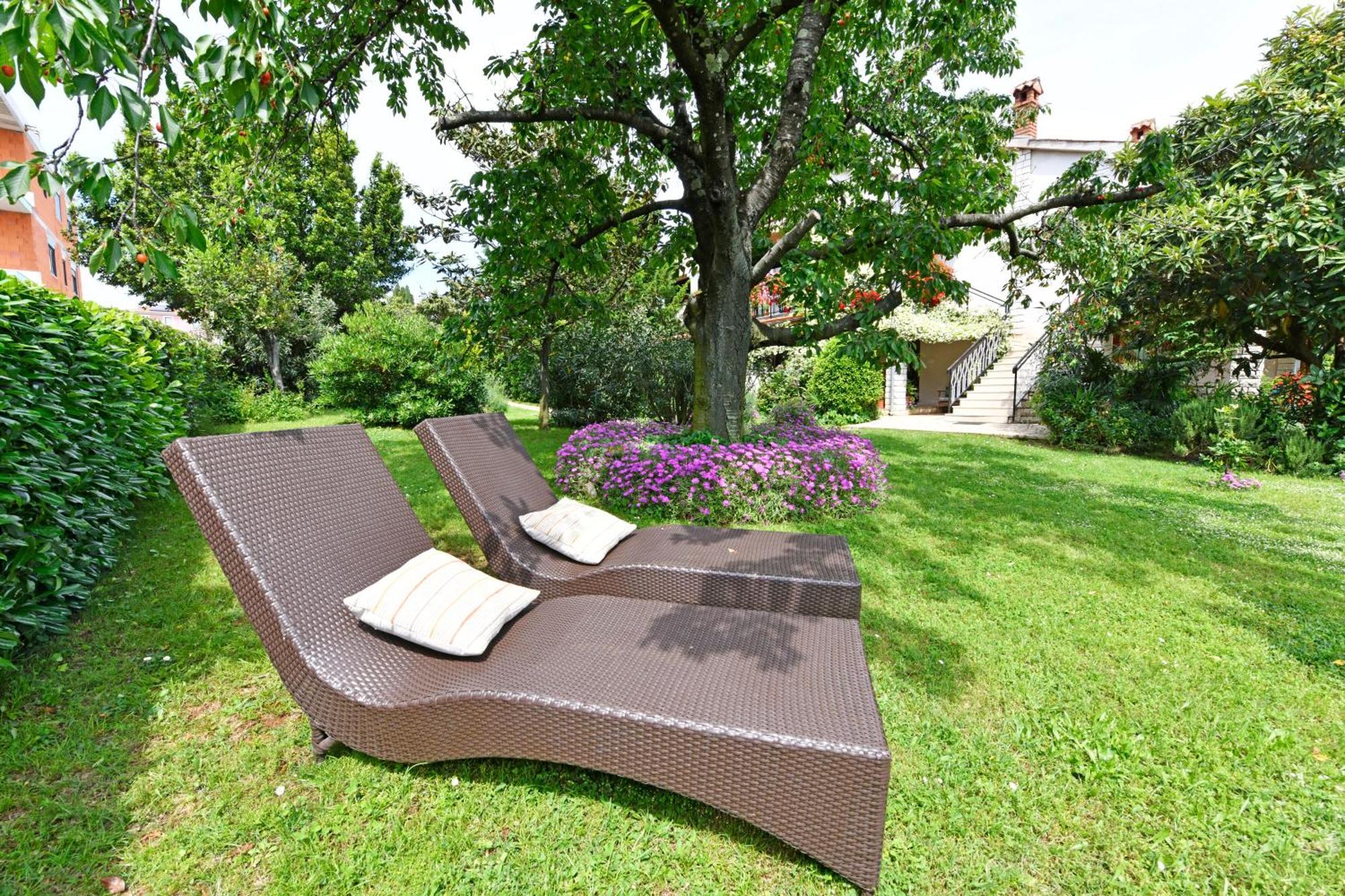Apartment Slavica Vrvari 波雷奇 外观 照片